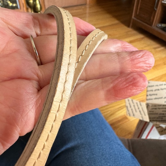 Burberry GUC tote. Beautiful tote with pocket on the front. Couple tiny spots - Picture 6 of 13